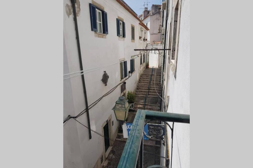 Inloveapartments - Typical Alfama Balcony Lisboa المظهر الخارجي الصورة